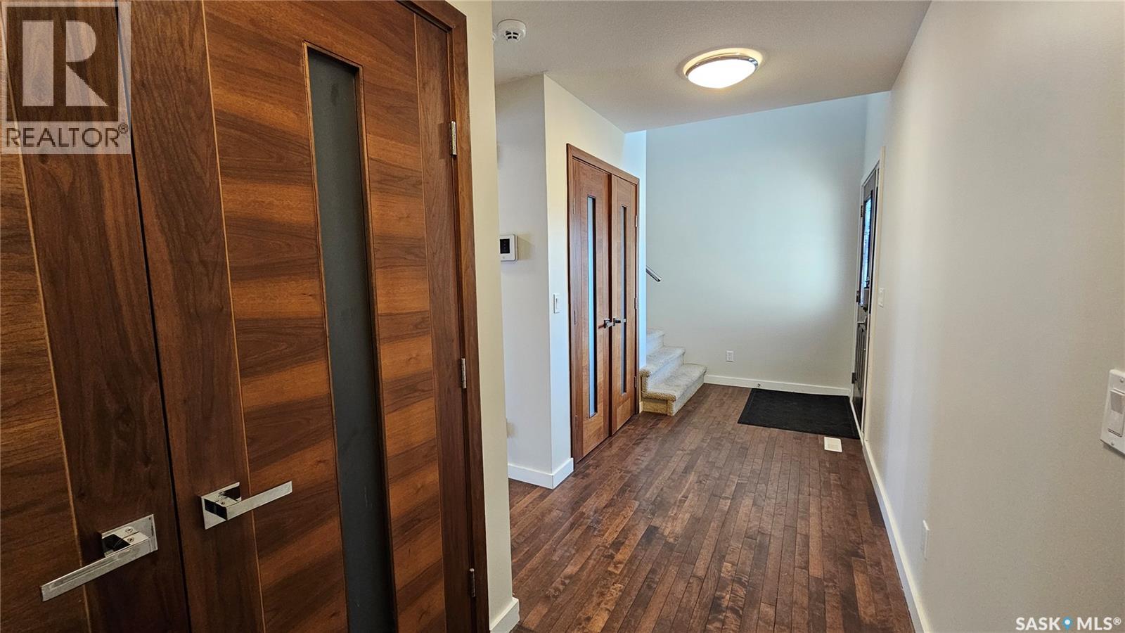 435 PICHLER CRESCENT - Image 3