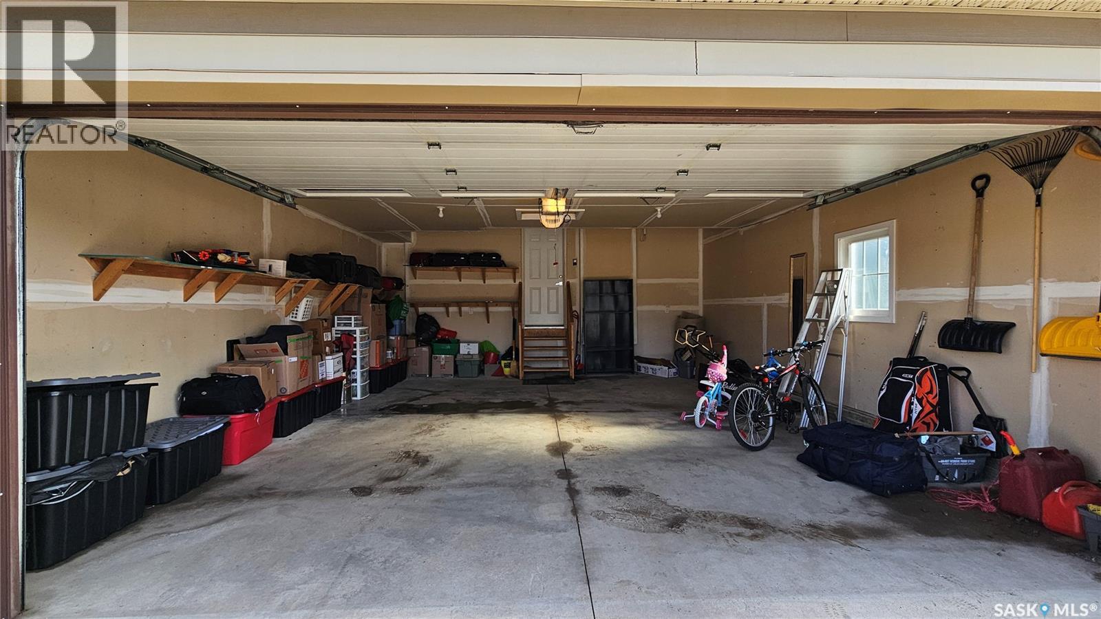 435 Pichler CRESCENT - 31