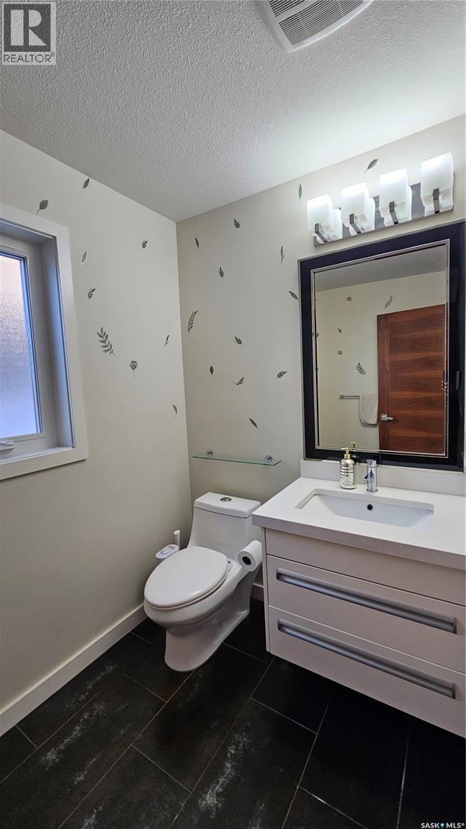 435 Pichler CRESCENT - 4