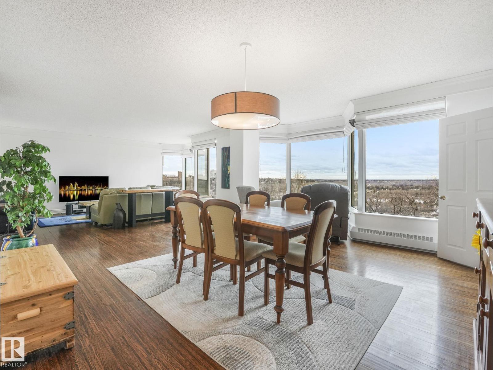 #601 11826 100 AV NW, Edmonton