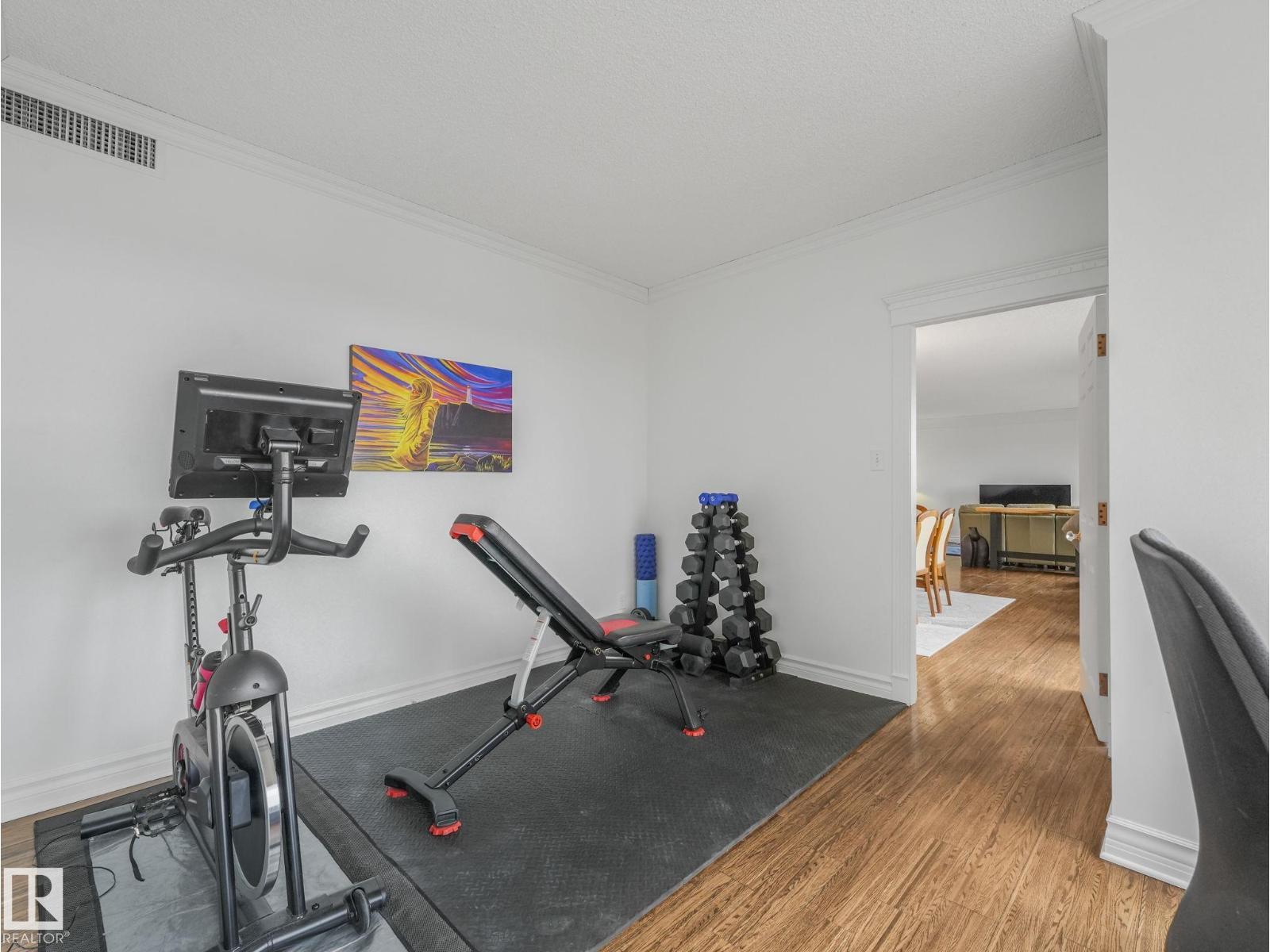 #601 11826 100 AV NW, Edmonton