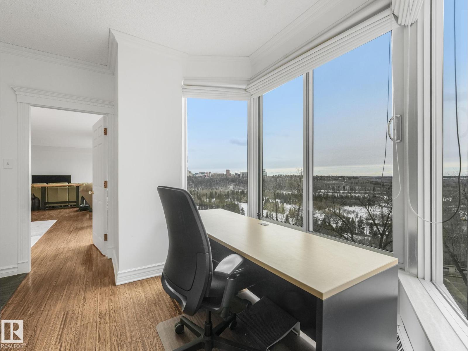 #601 11826 100 AV NW, Edmonton