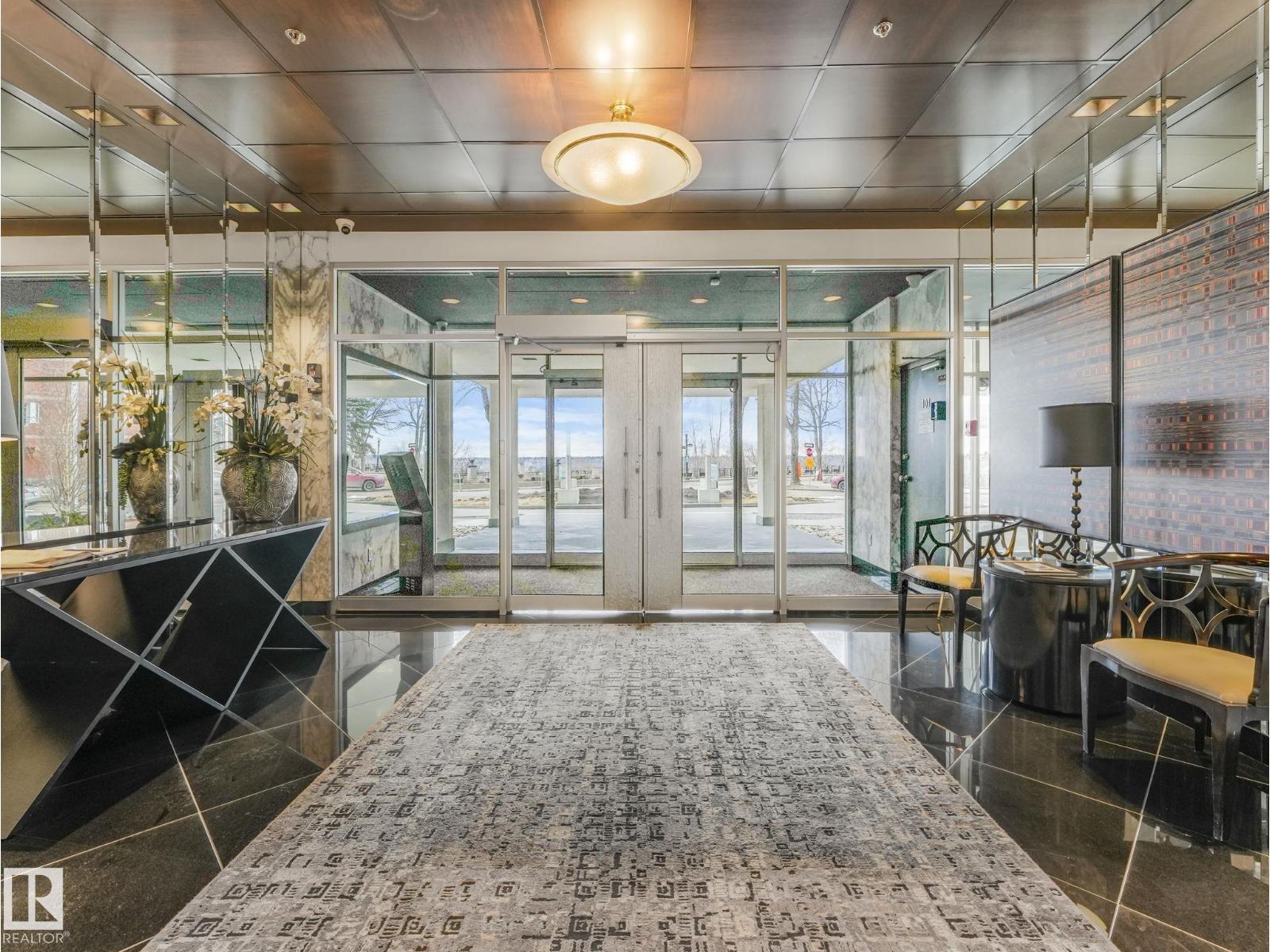 #601 11826 100 AV NW, Edmonton