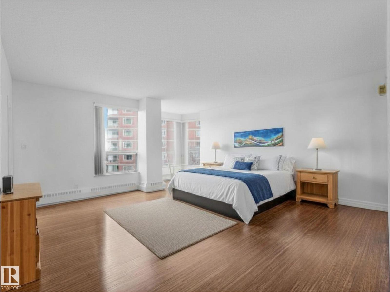 #601 11826 100 AV NW, Edmonton