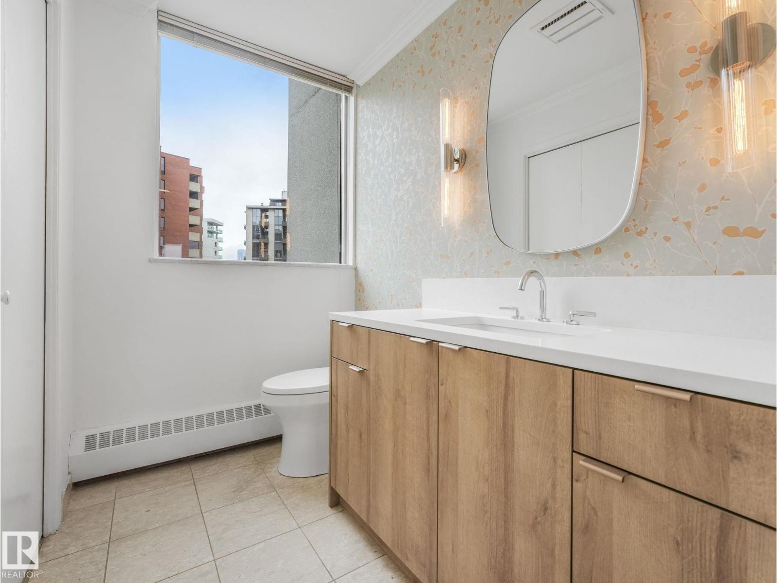 #601 11826 100 AV NW, Edmonton