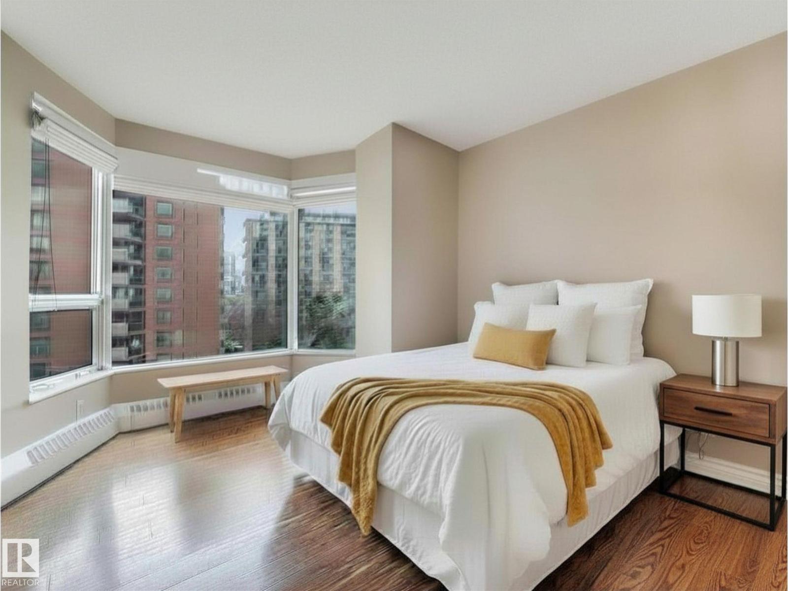 #601 11826 100 AV NW, Edmonton