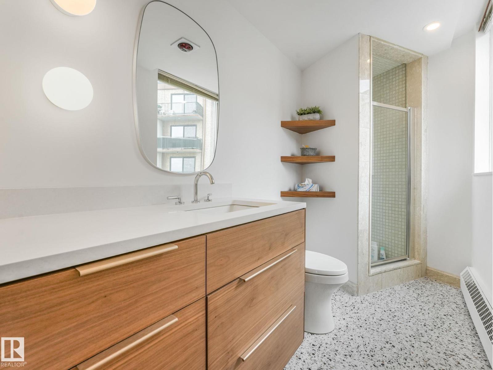 #601 11826 100 AV NW, Edmonton