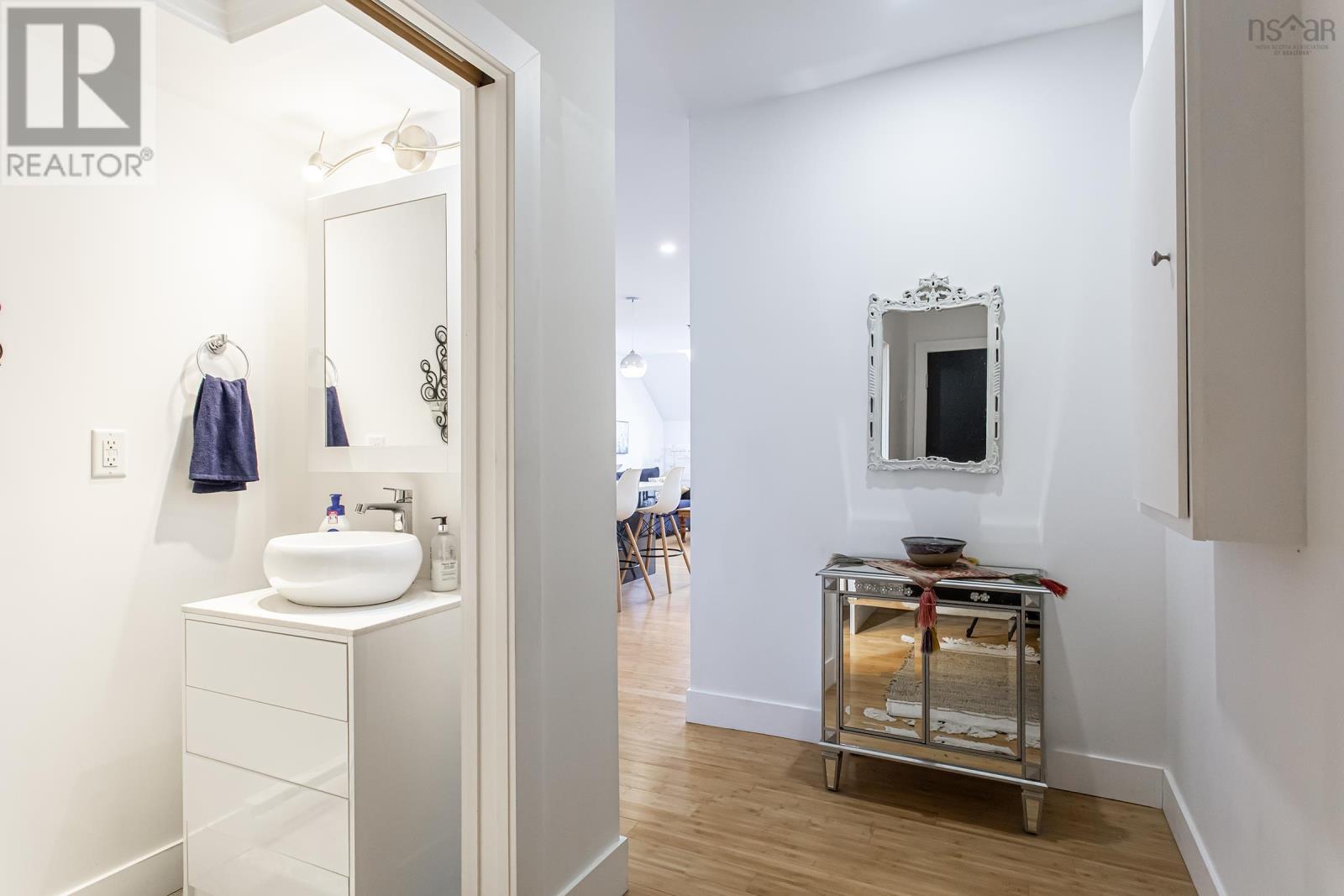 #203 151 RITCHIE STREET - 11