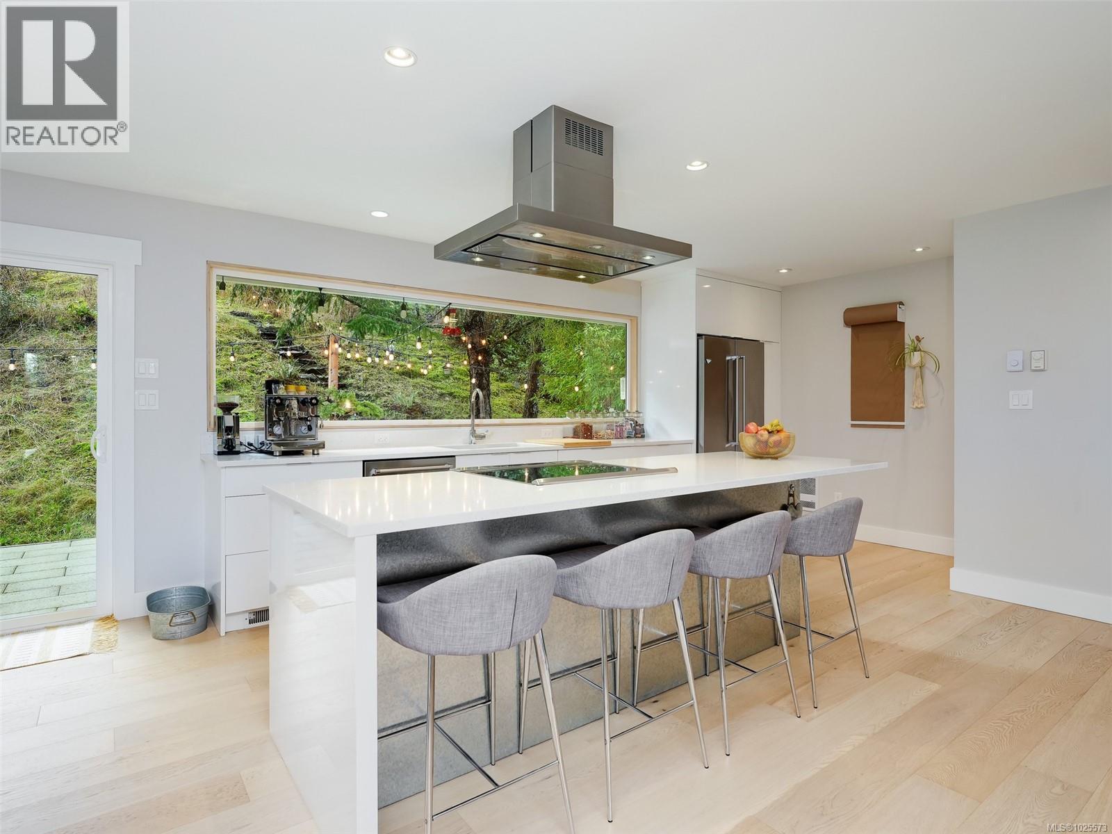 775 DRUMMOND WAY - Image 3