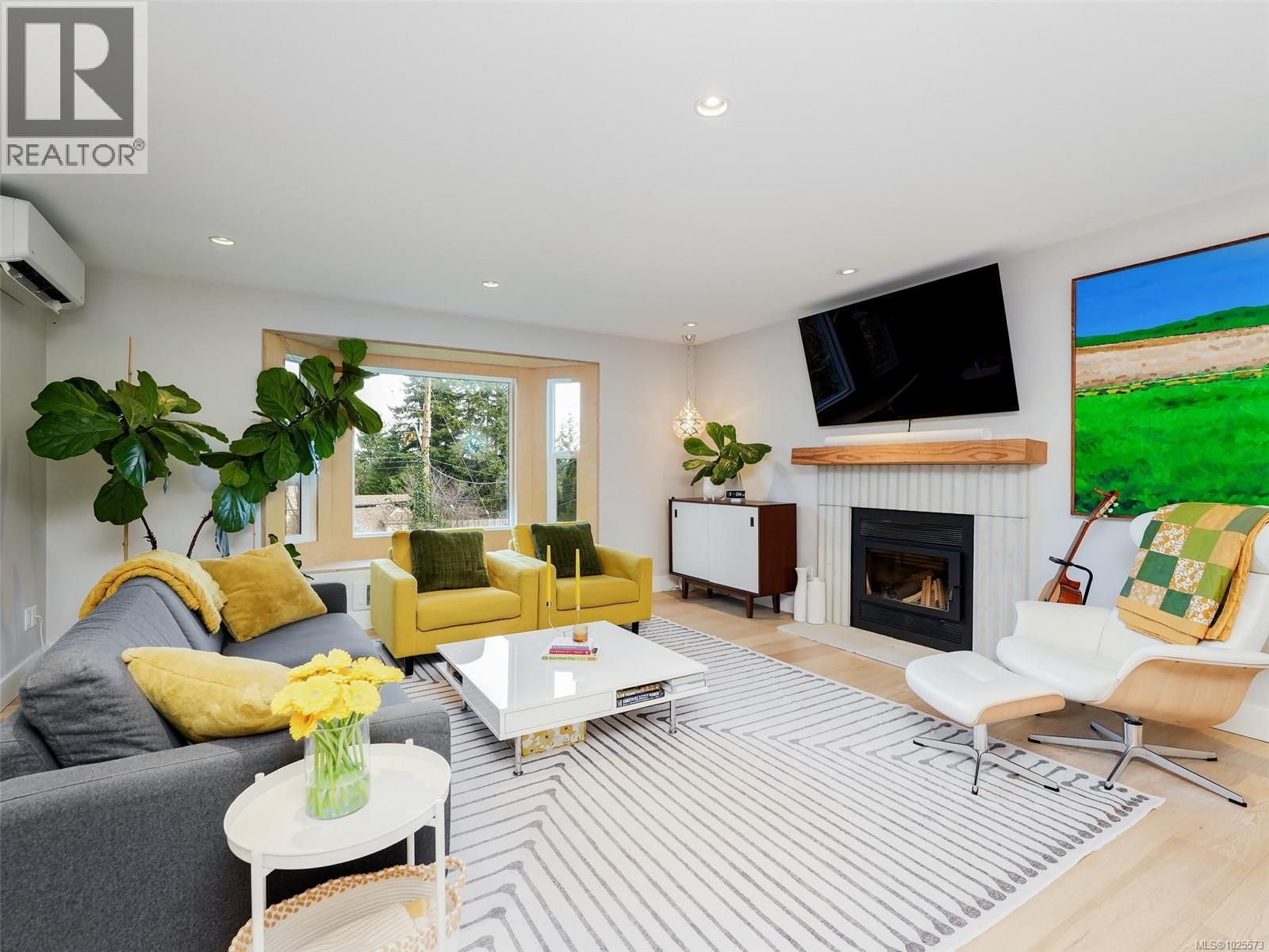 775 DRUMMOND WAY - 6