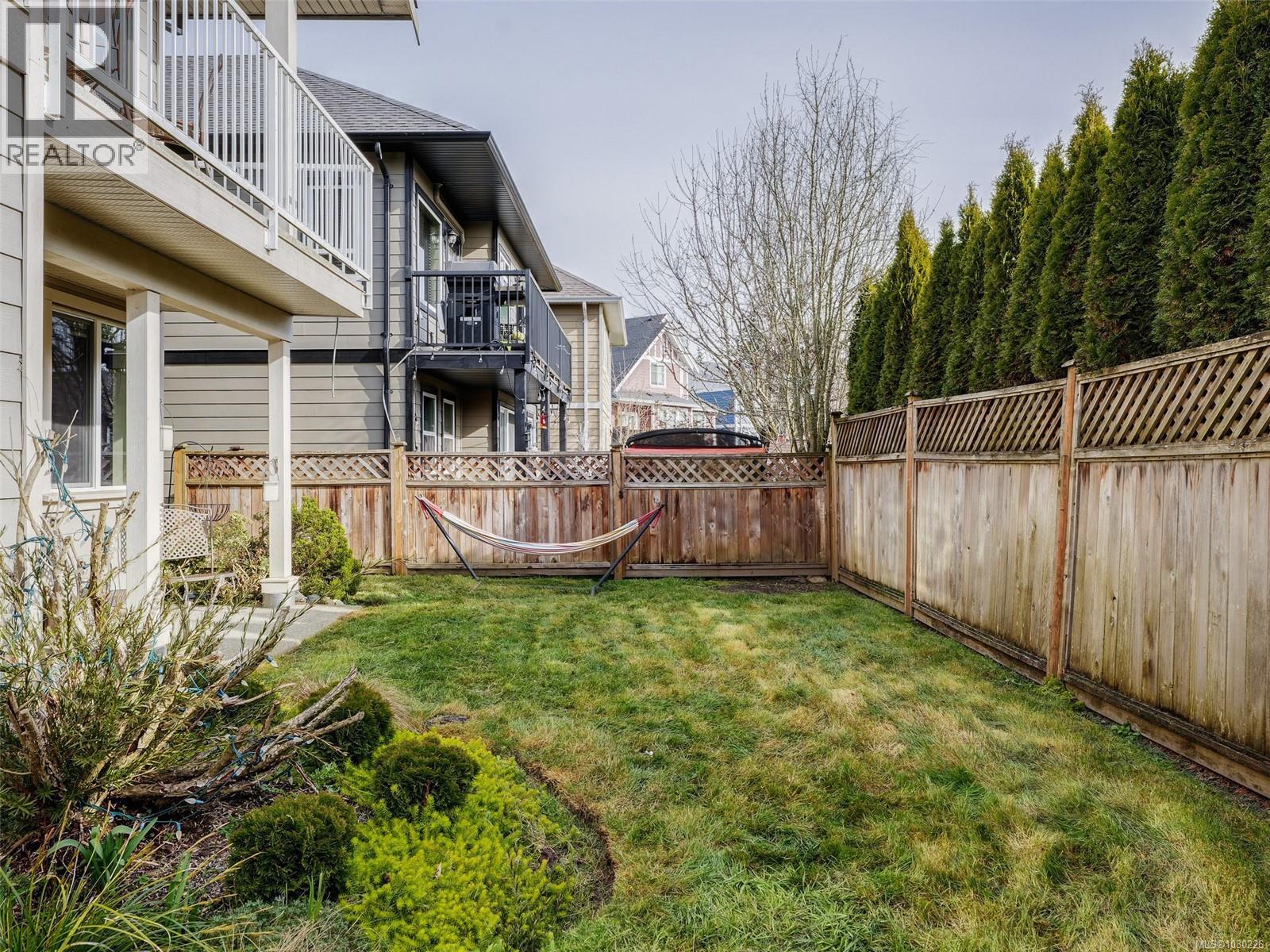 6559 ARRANWOOD DR - 22