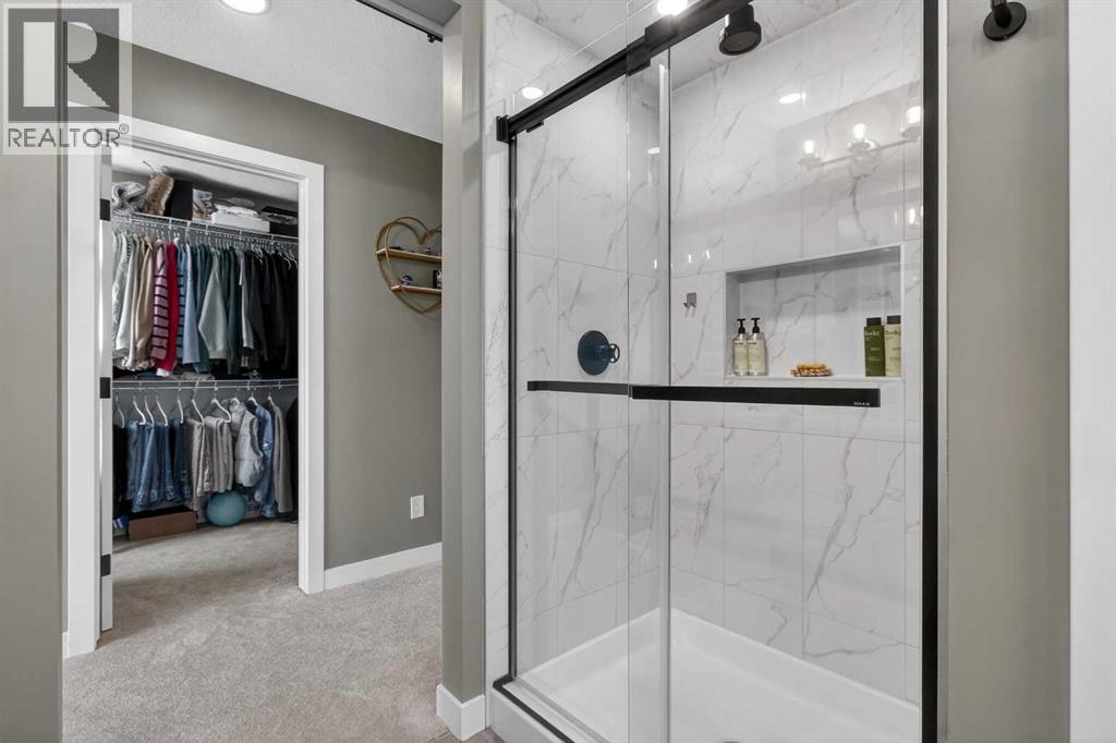 96 Emberside Glen, Cochrane