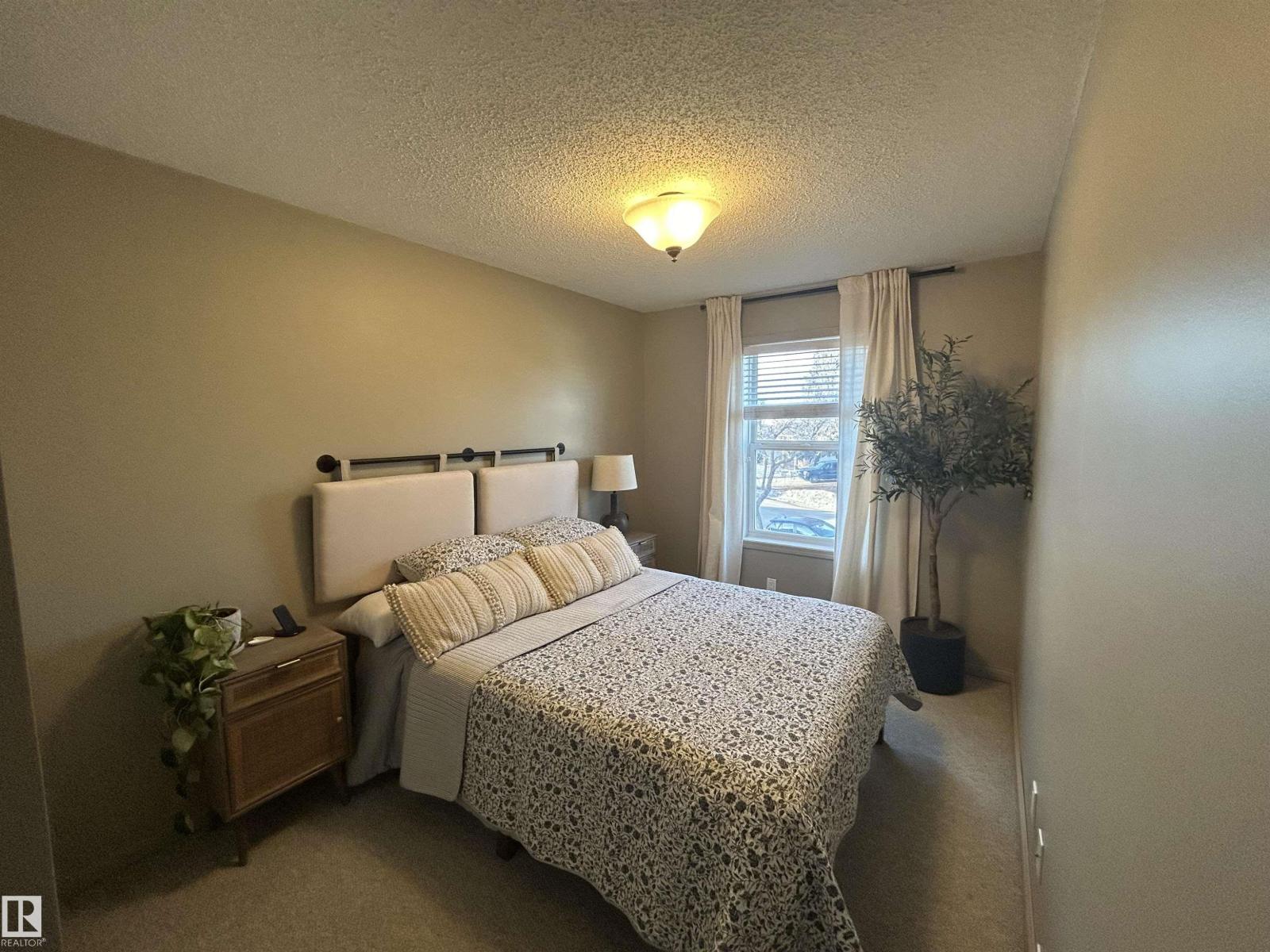 21 DURAND PL, St. Albert