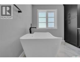 Primary Bedroom - 4327 Wild Rose Drive, Regina, SK S4V3V6 Photo 8