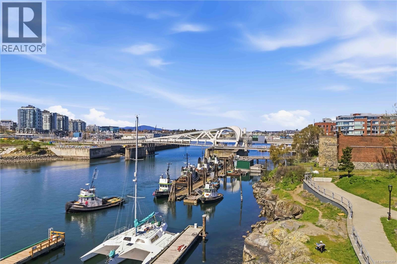 #303 1234 WHARF ST - 23