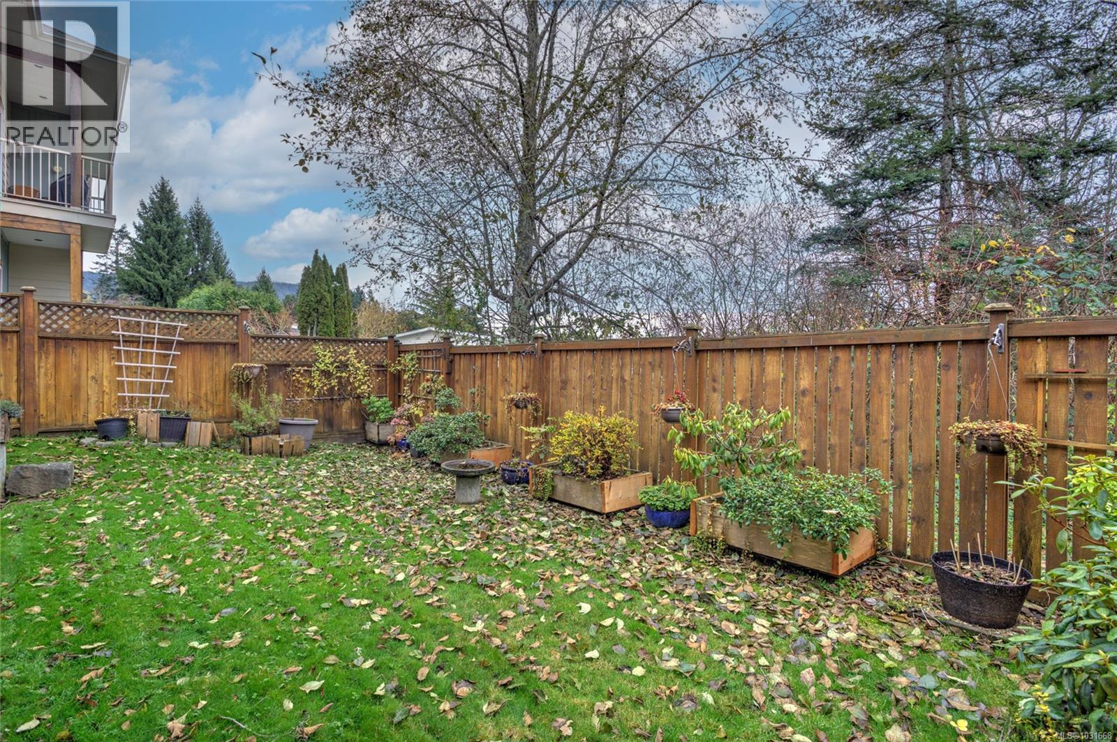 #9 5855 CHURCH RD - 16