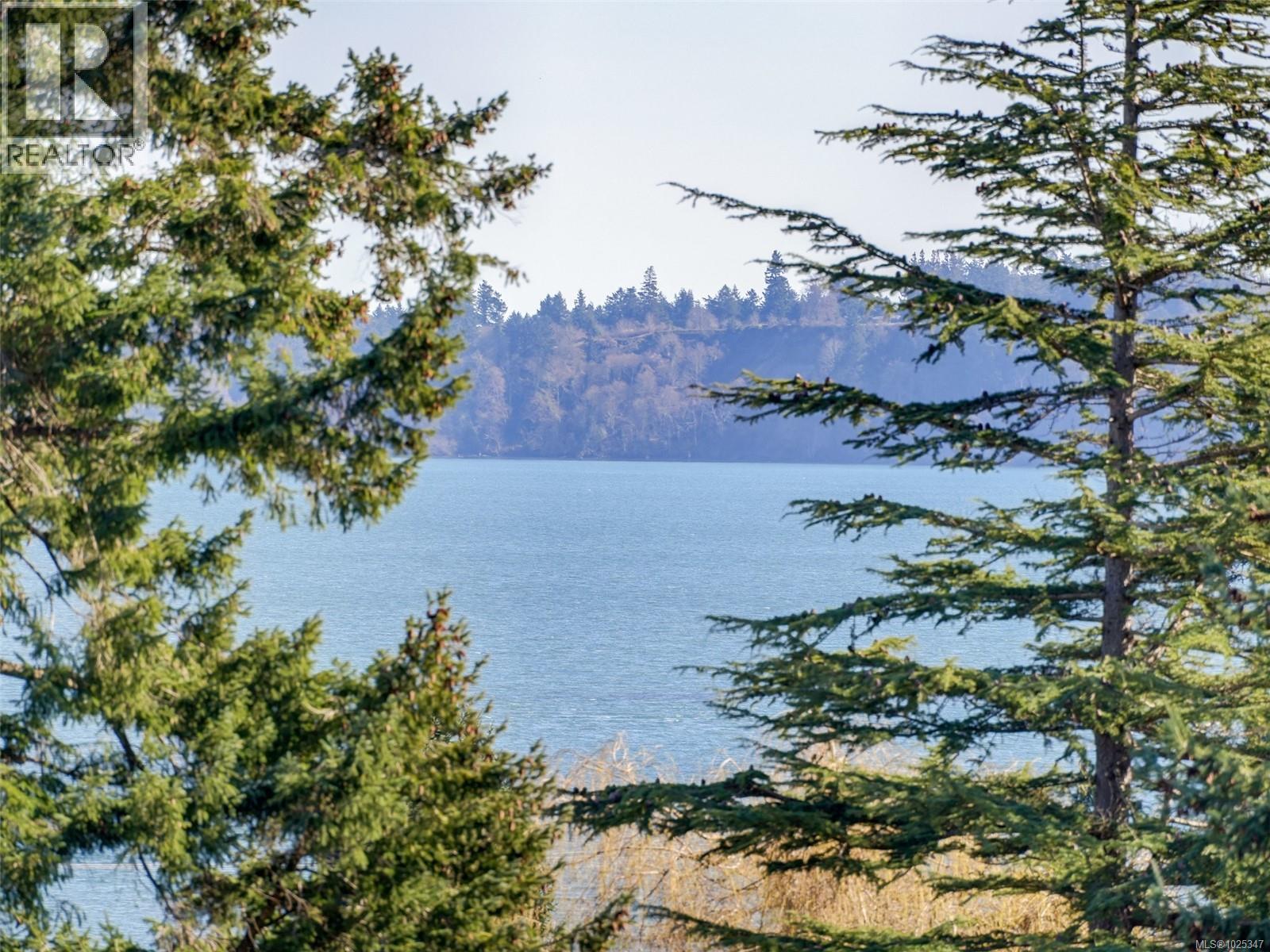 #505 5110 CORDOVA BAY RD - 30