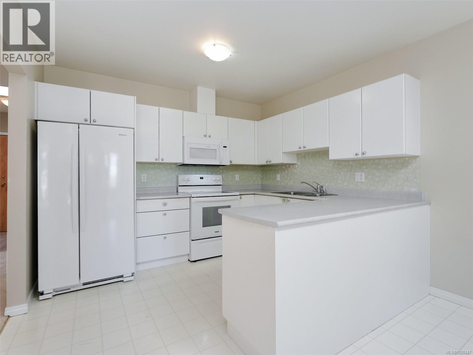 #505 5110 Cordova Bay Rd - 15