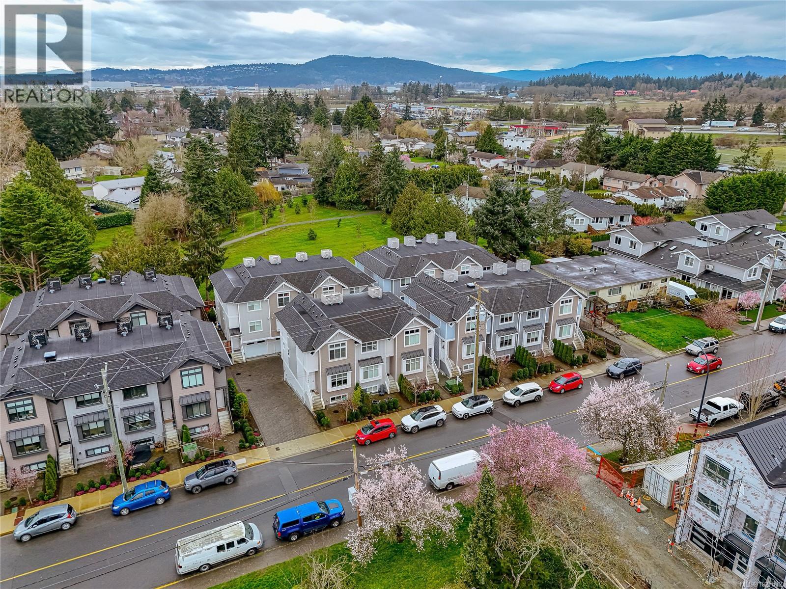 #13 10480 RESTHAVEN DR - 43