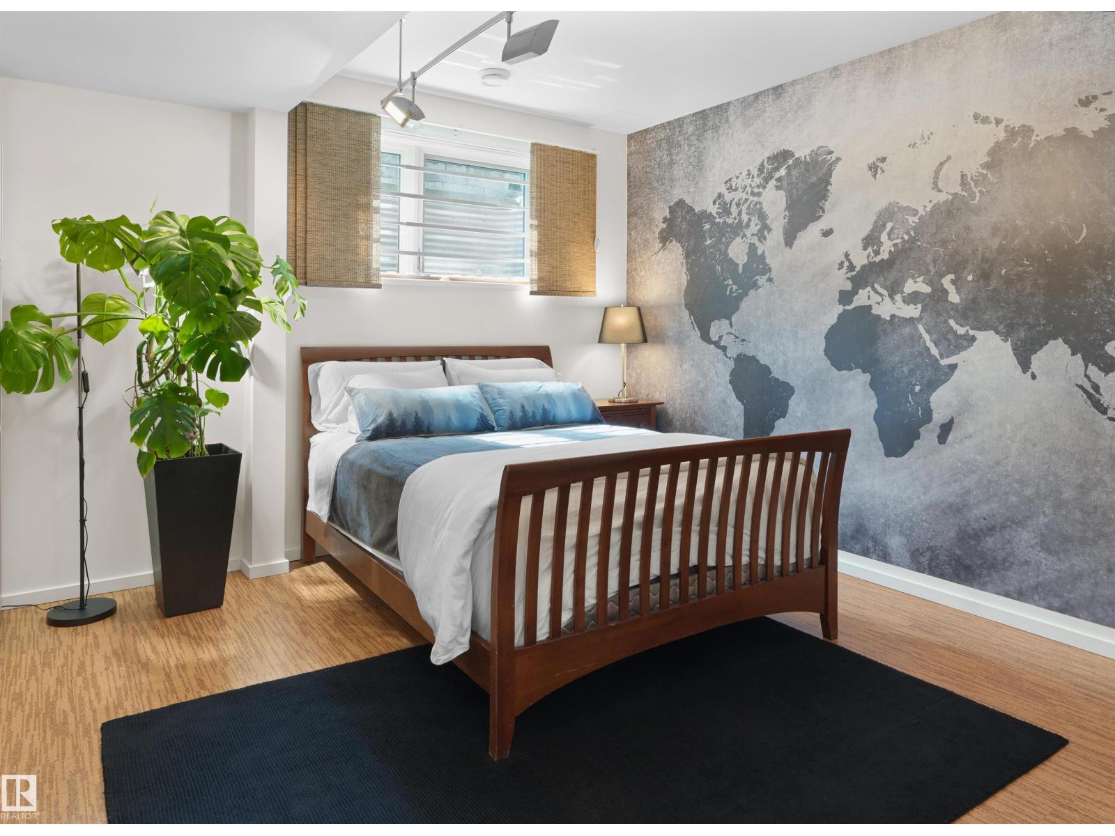 9651 87 AV NW, Edmonton