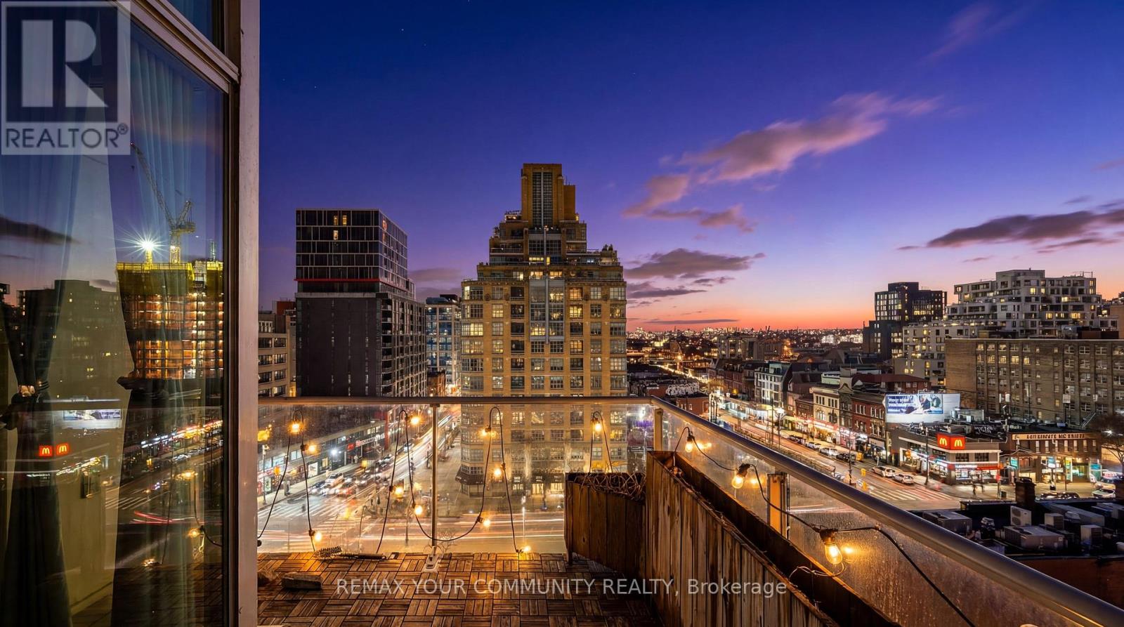 913 - 388 RICHMOND STREET W