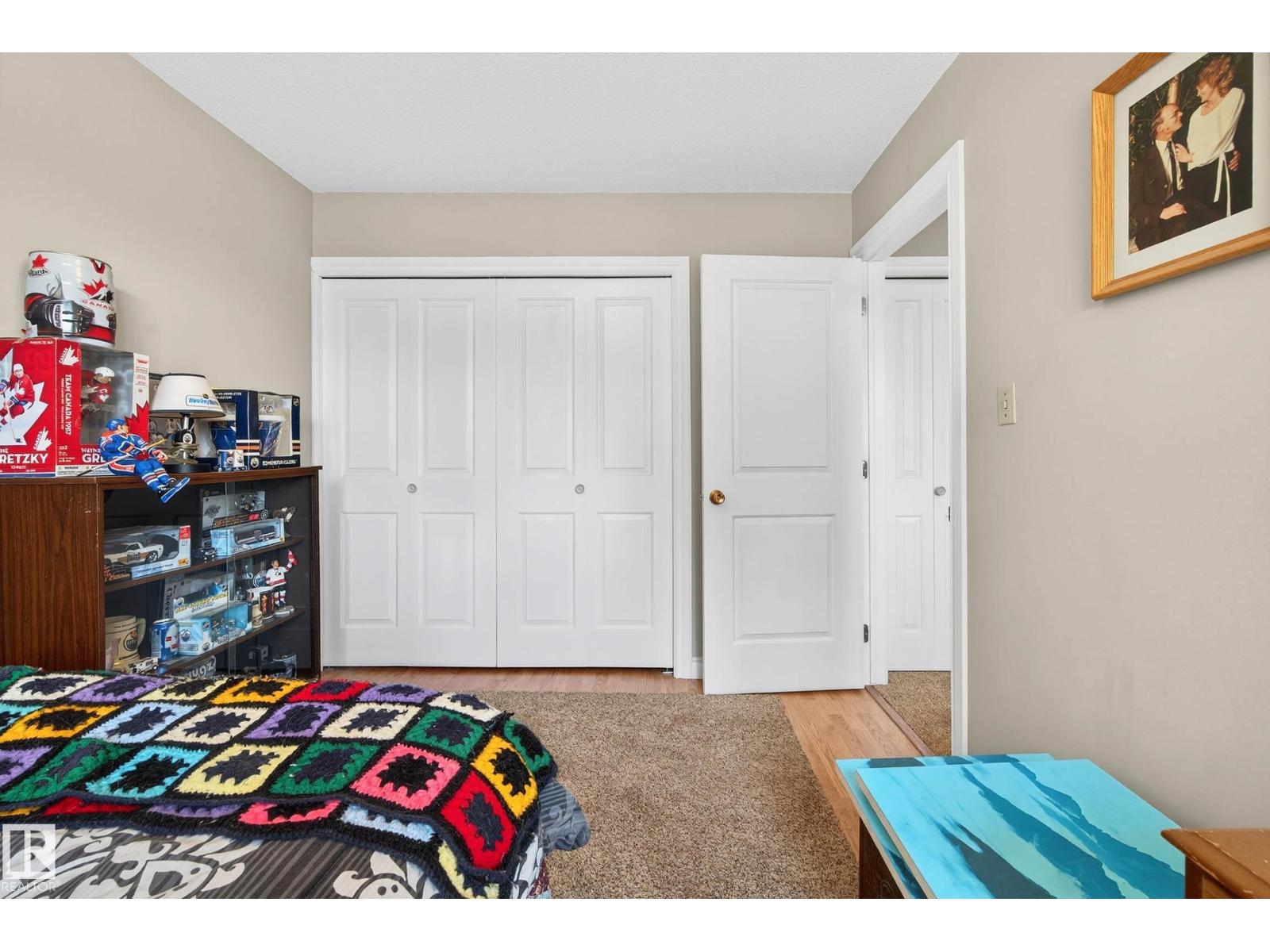 148 GREAT OA, Sherwood Park