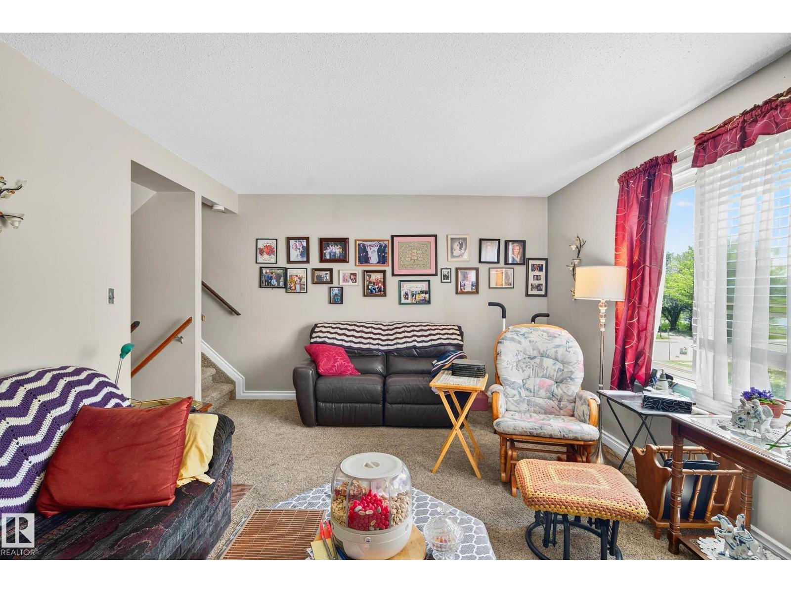 148 GREAT OA, Sherwood Park