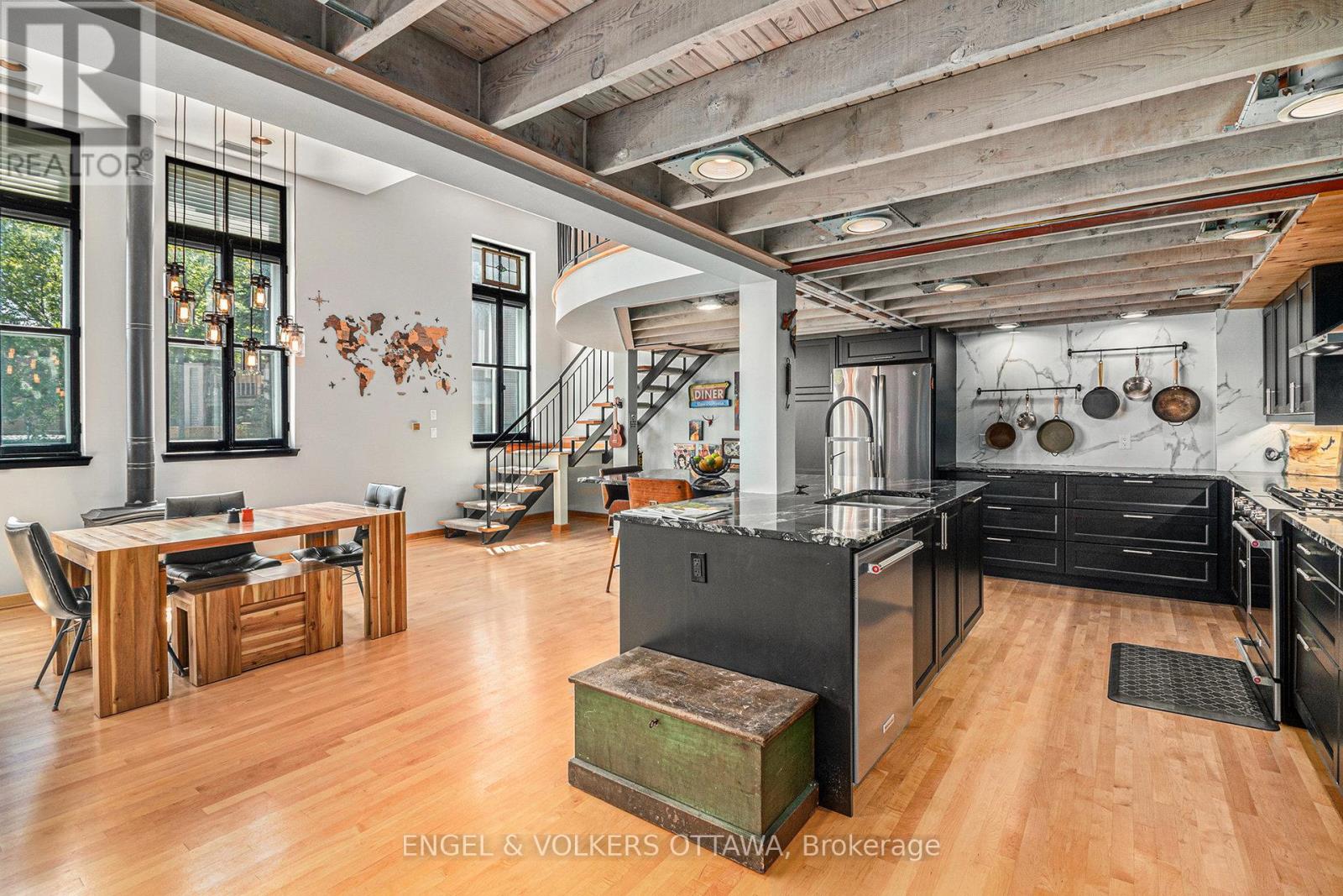 #203 24 SPRINGFIELD ROAD - 16