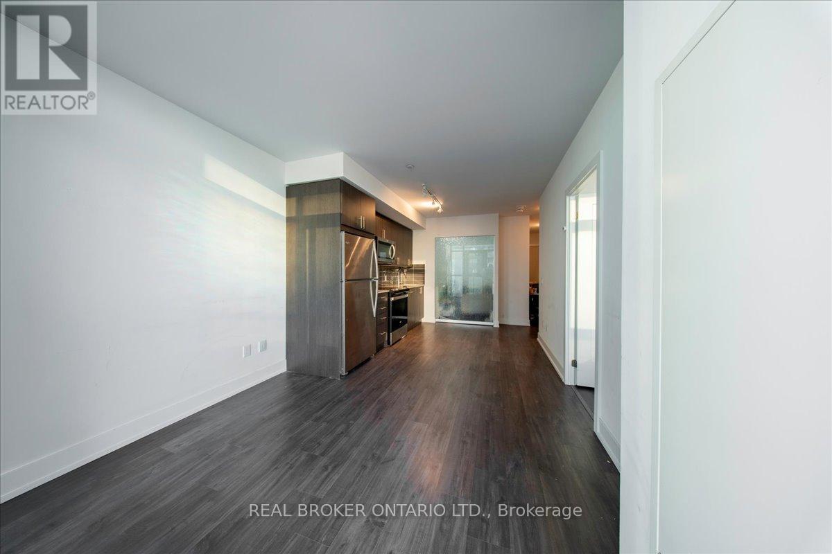 #715 2550 SIMCOE STREET N - 15