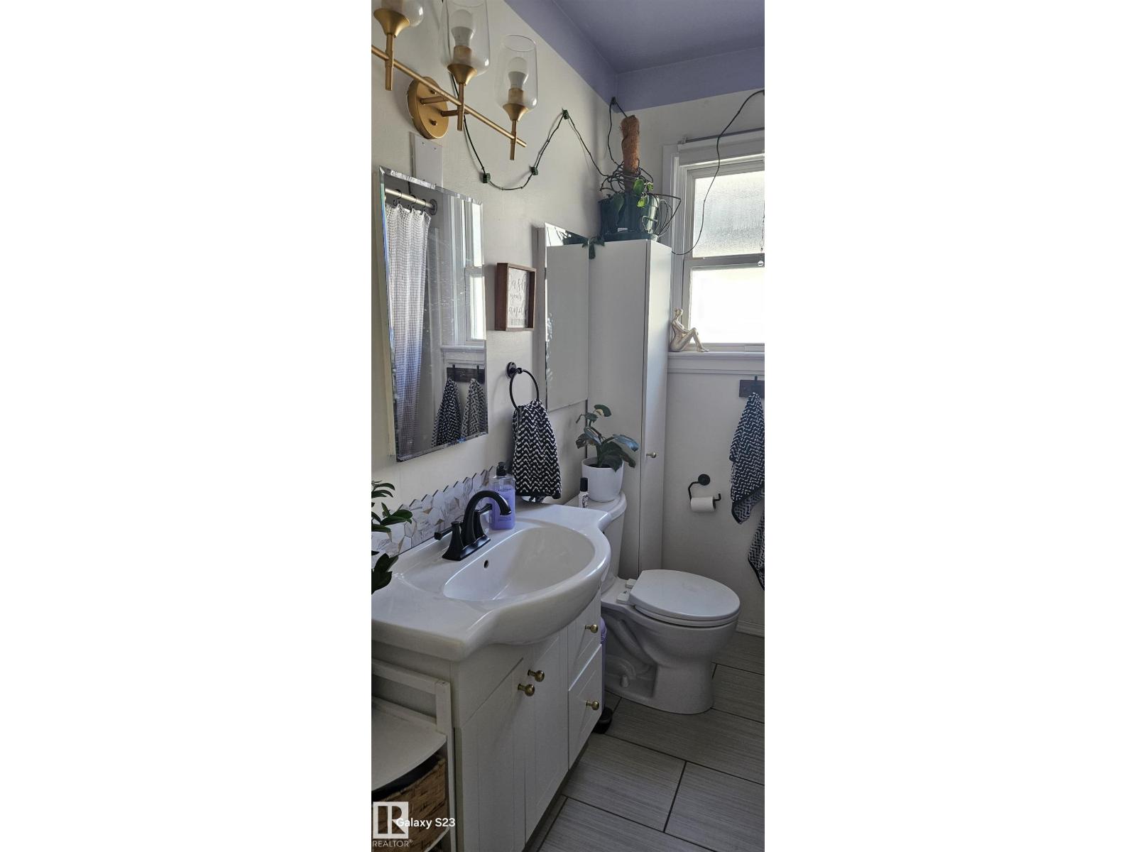 11702 79 ST NW NW, Edmonton