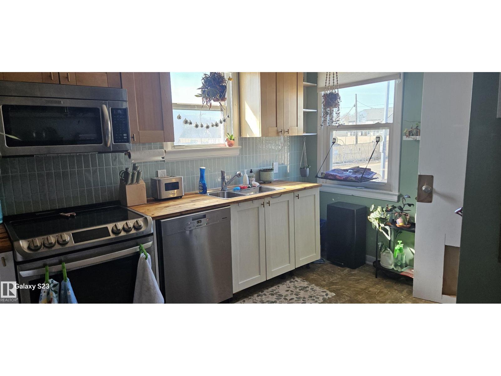 11702 79 ST NW NW, Edmonton