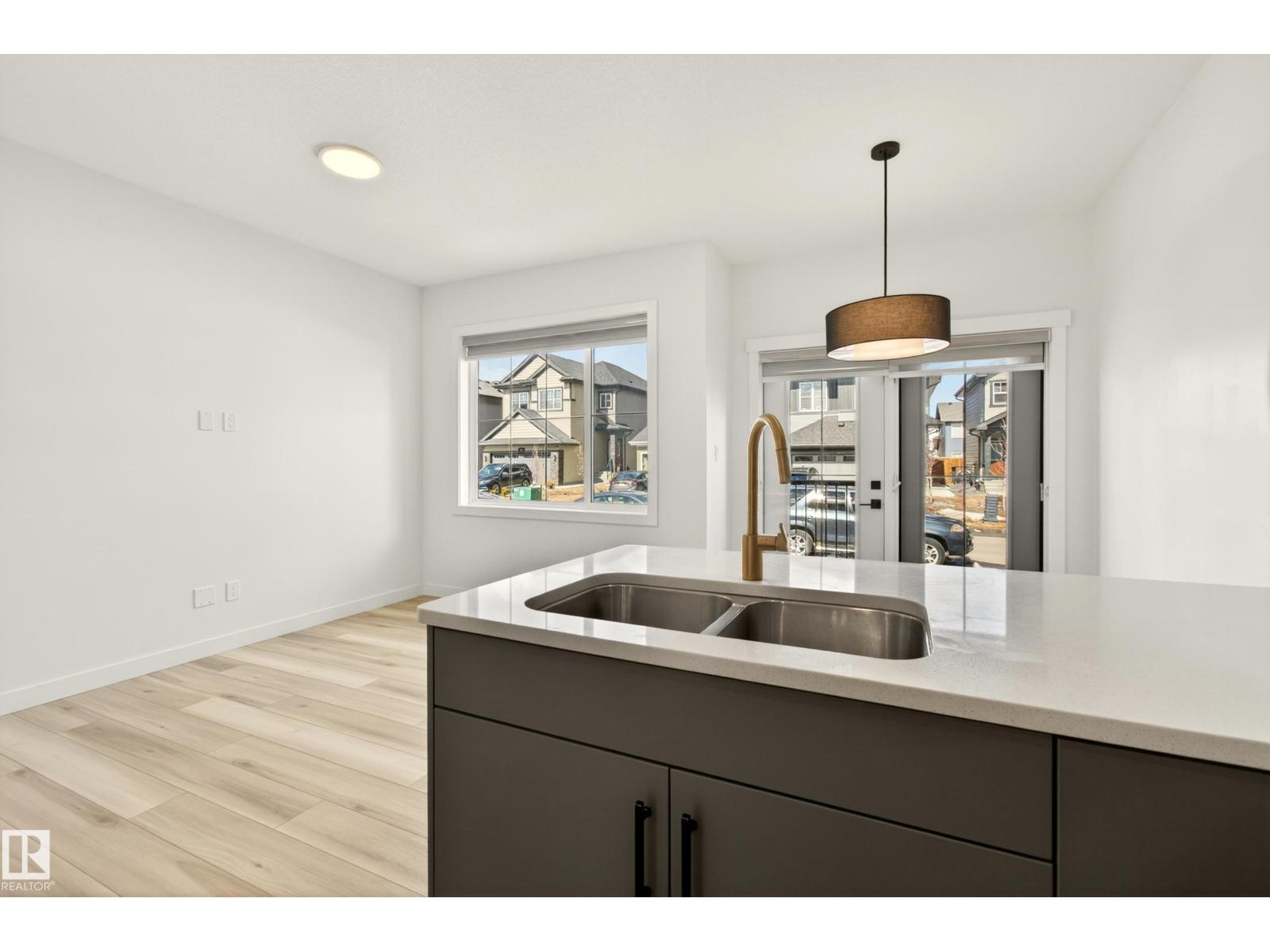 Unit 9 1910 Collip View SW, Edmonton