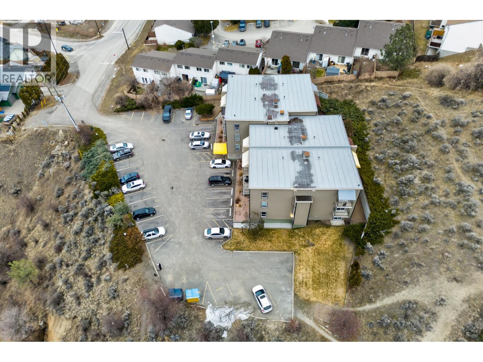 #107 751 GRANDVIEW TERRACE - 24