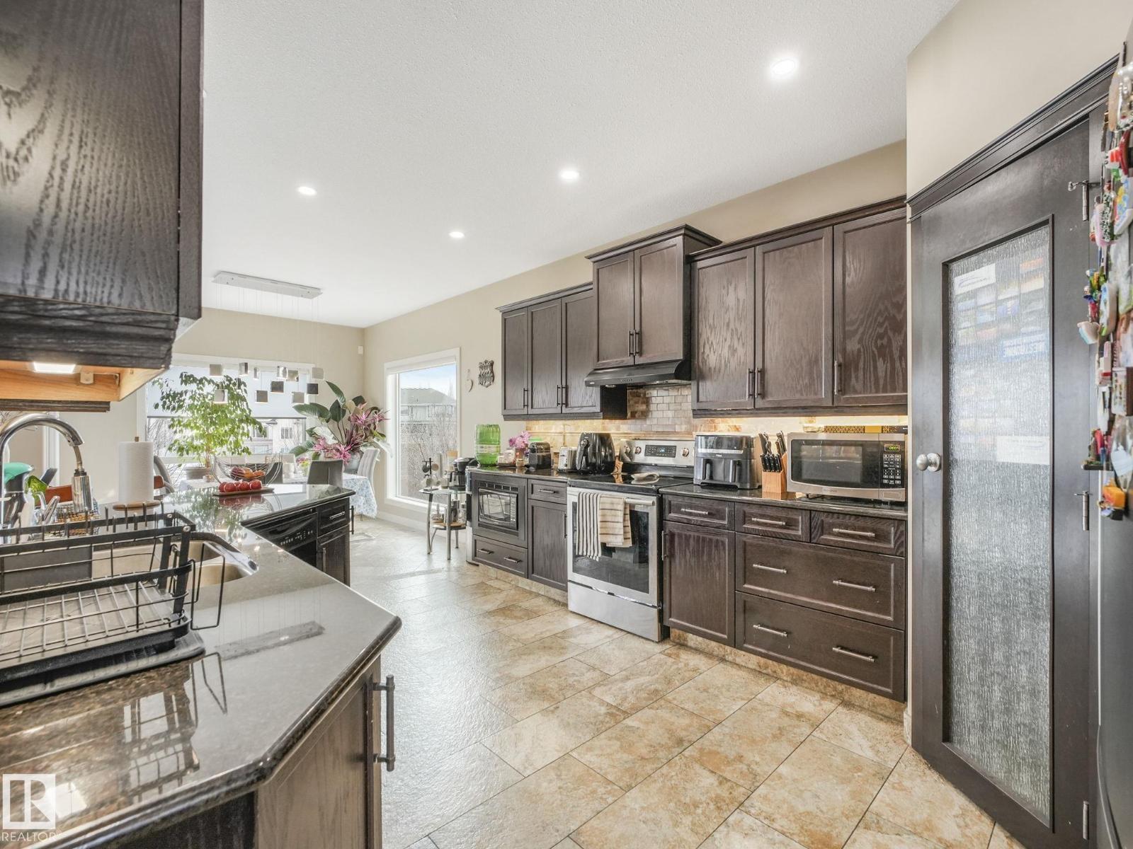 876 HODGINS RD NW - 22
