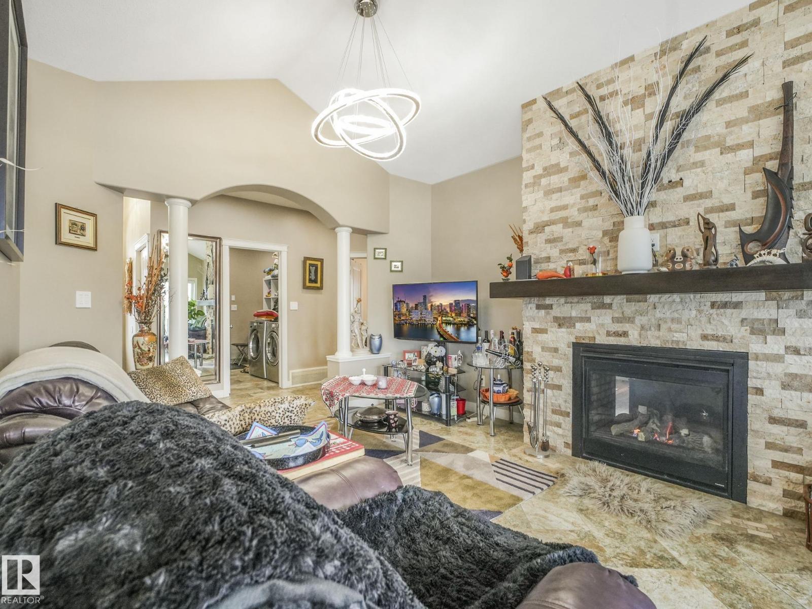 876 HODGINS RD NW - 32