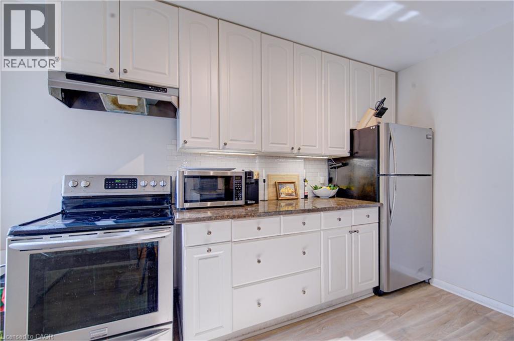 54 BELMONT Avenue - 13