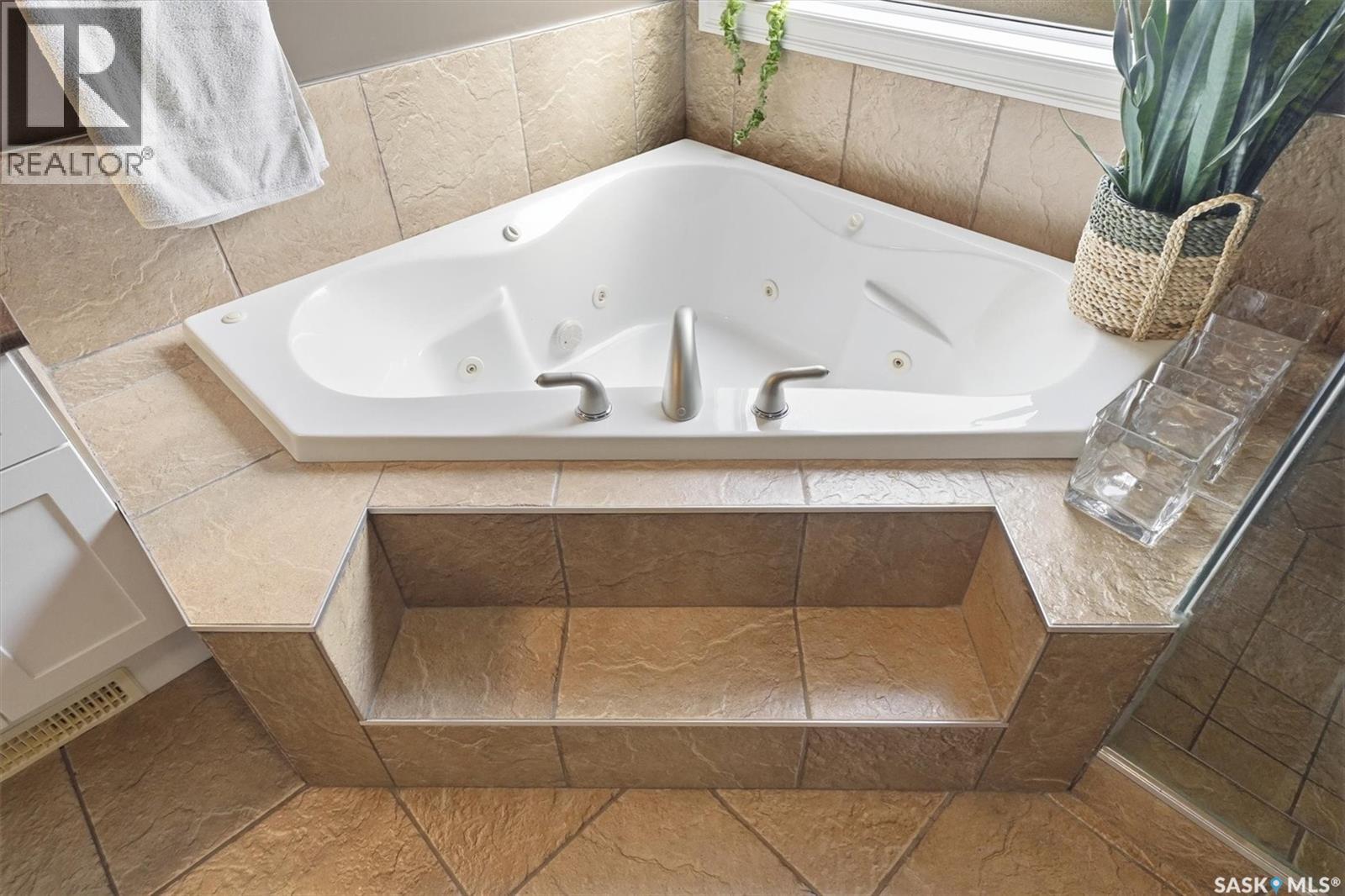 302 BROOKHURST TERRACE - 24