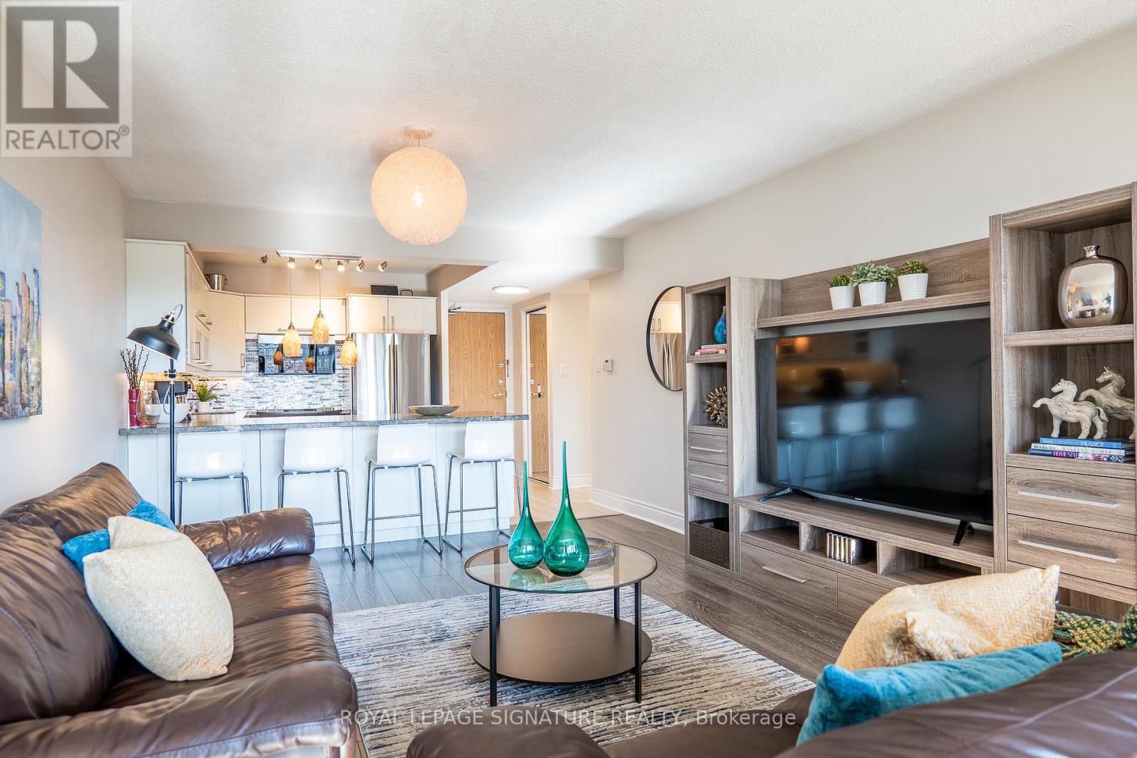 404 - 30 FASHION ROSEWAY