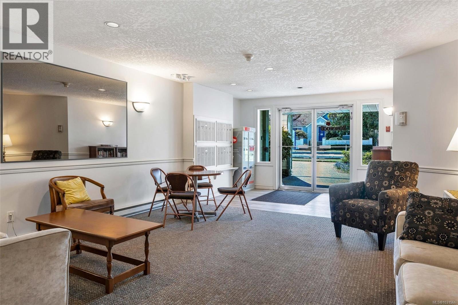 #319 273 CORONATION AVE - 22