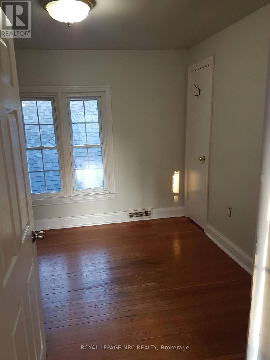 1 LINWOOD STREET - 30