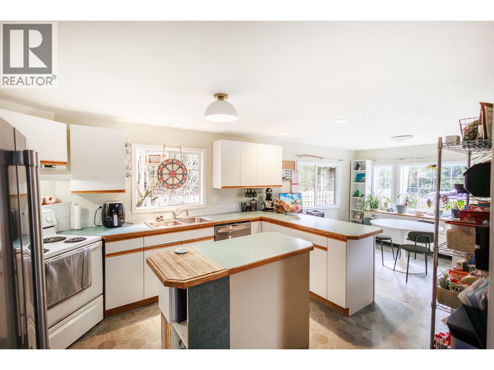 4674 MARTEN DRIVE - 6