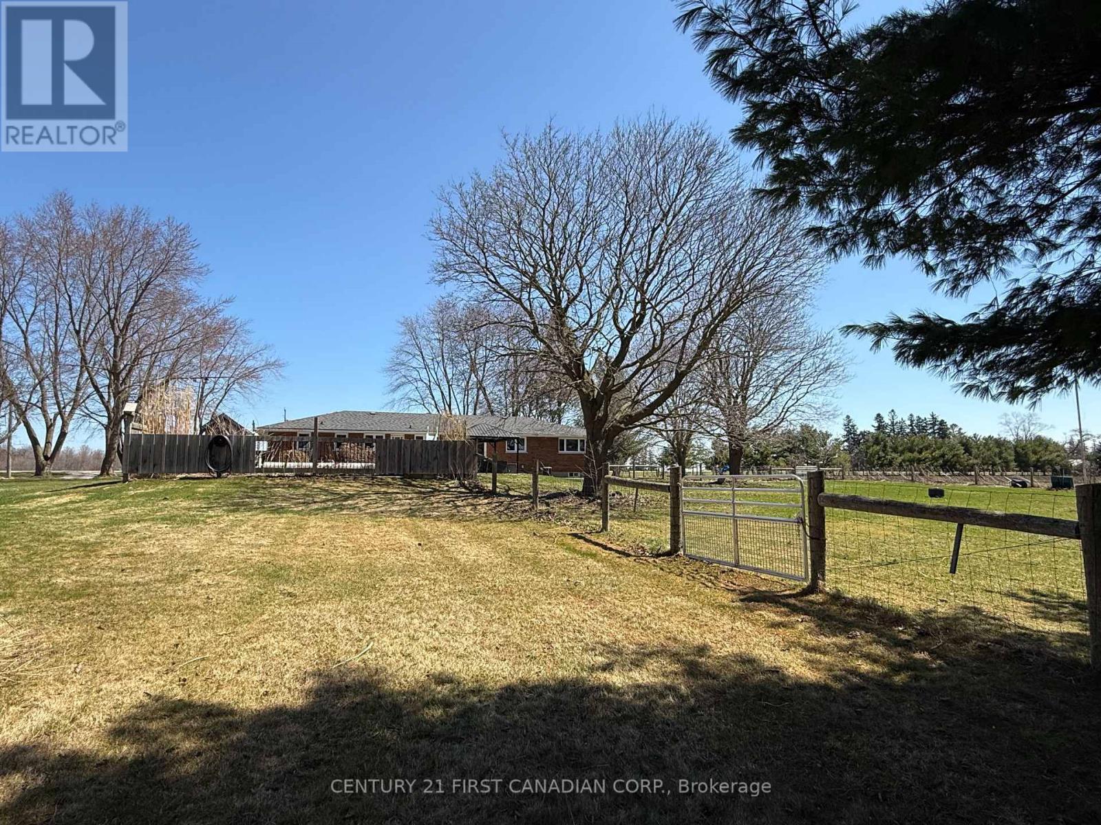 195989 19TH LINE Property Photo