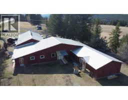 10870 N 97 Highway, Quesnel, BC V2J6R6 Photo 9