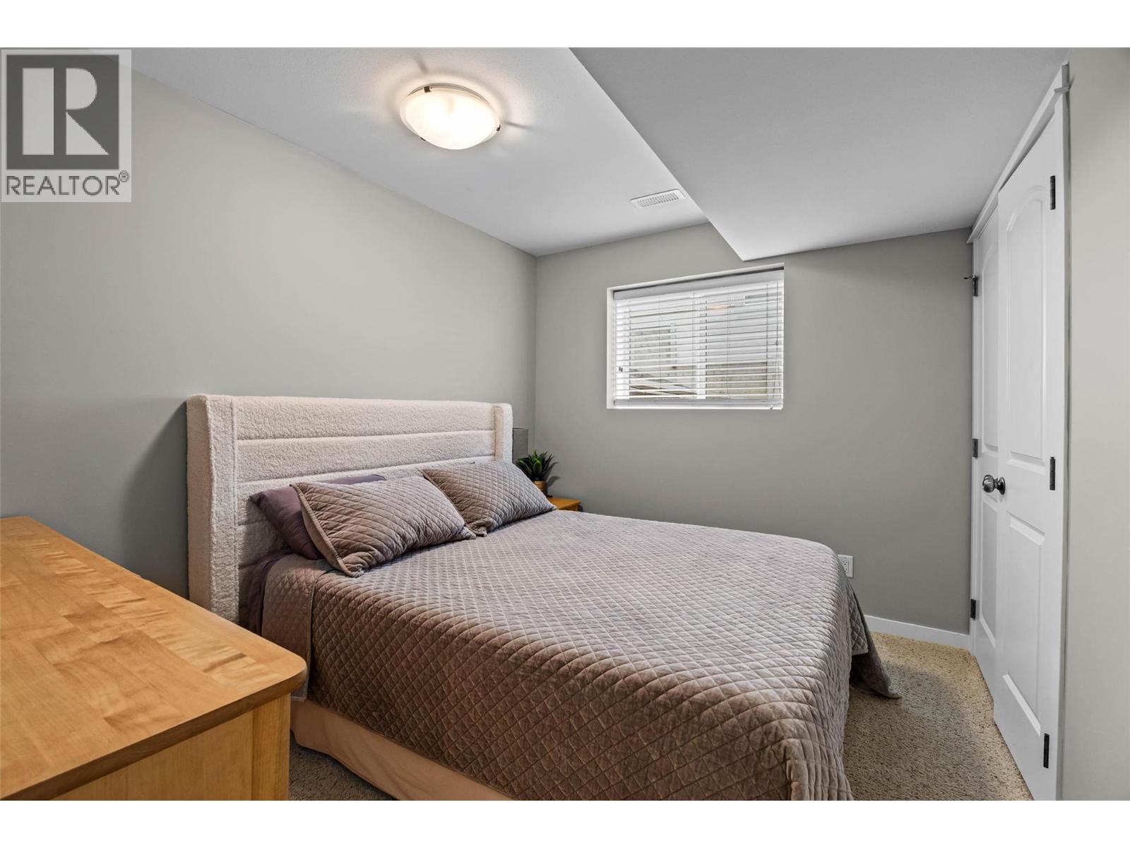 1458 PACIFIC WAY - 29