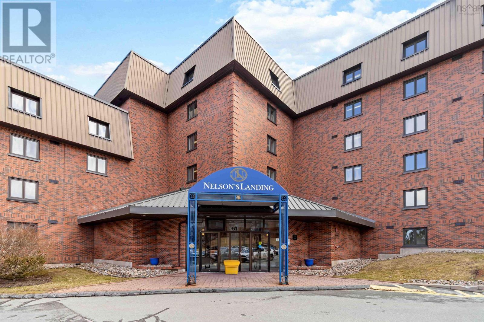 #312 61 NELSONS LANDING BOULEVARD - Image 2