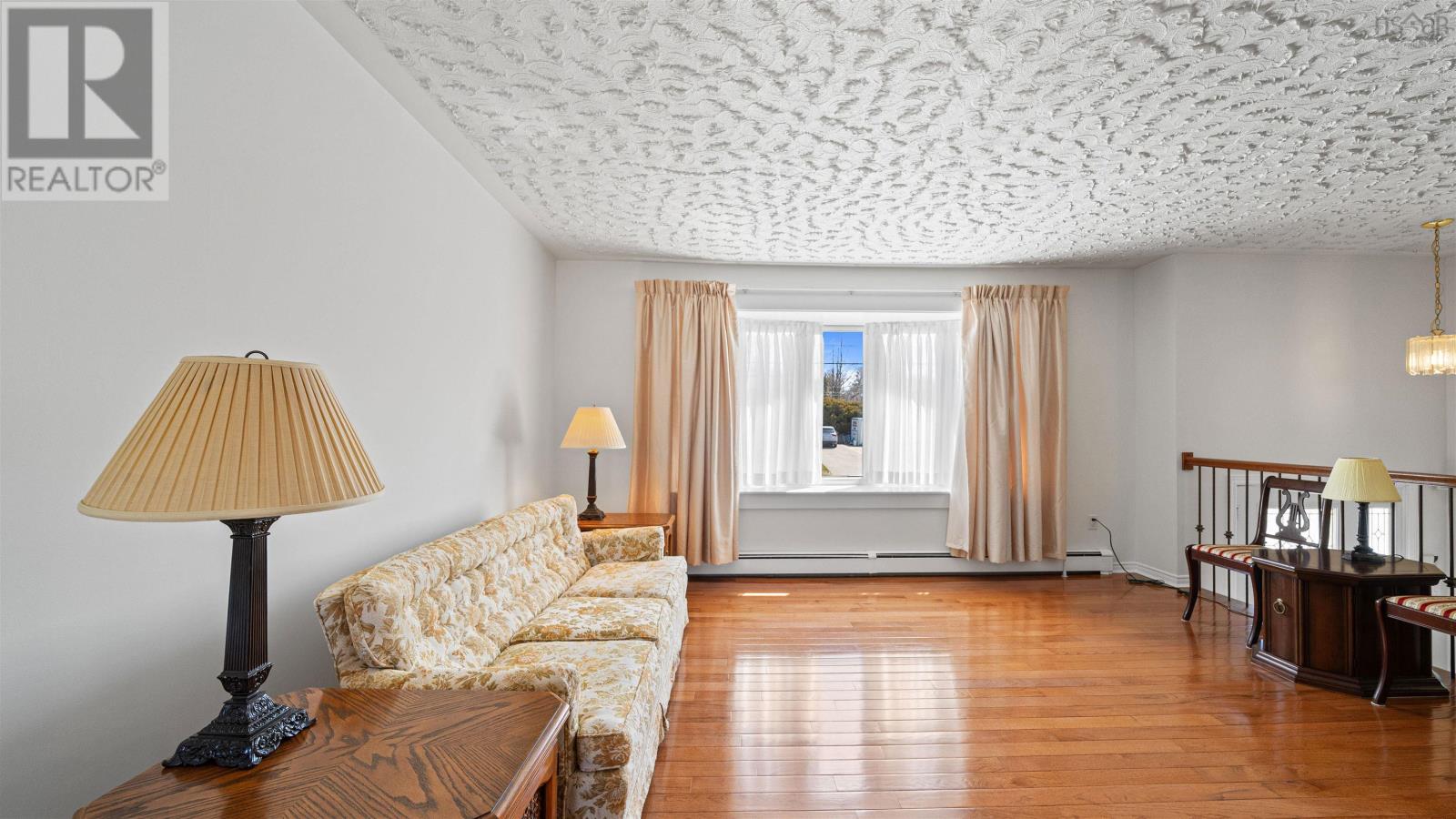 34 LETHBRIDGE AVENUE - 6