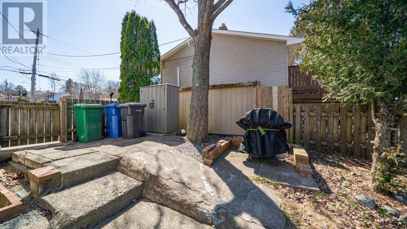 34 LETHBRIDGE AVENUE - 26