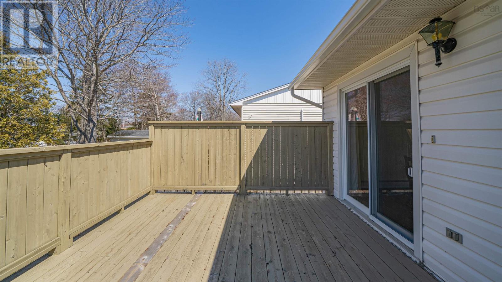 34 LETHBRIDGE AVENUE - 24