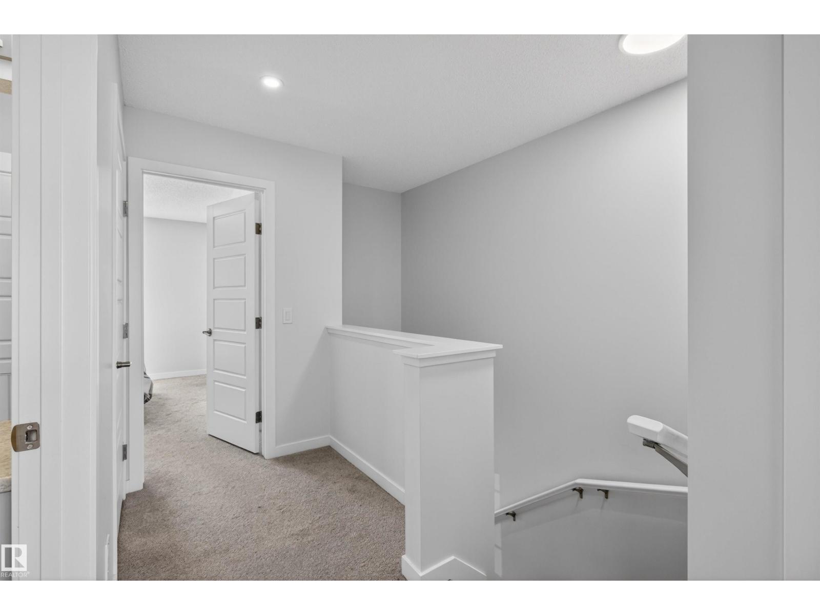 2422 TRUMPETER WY NW, Edmonton