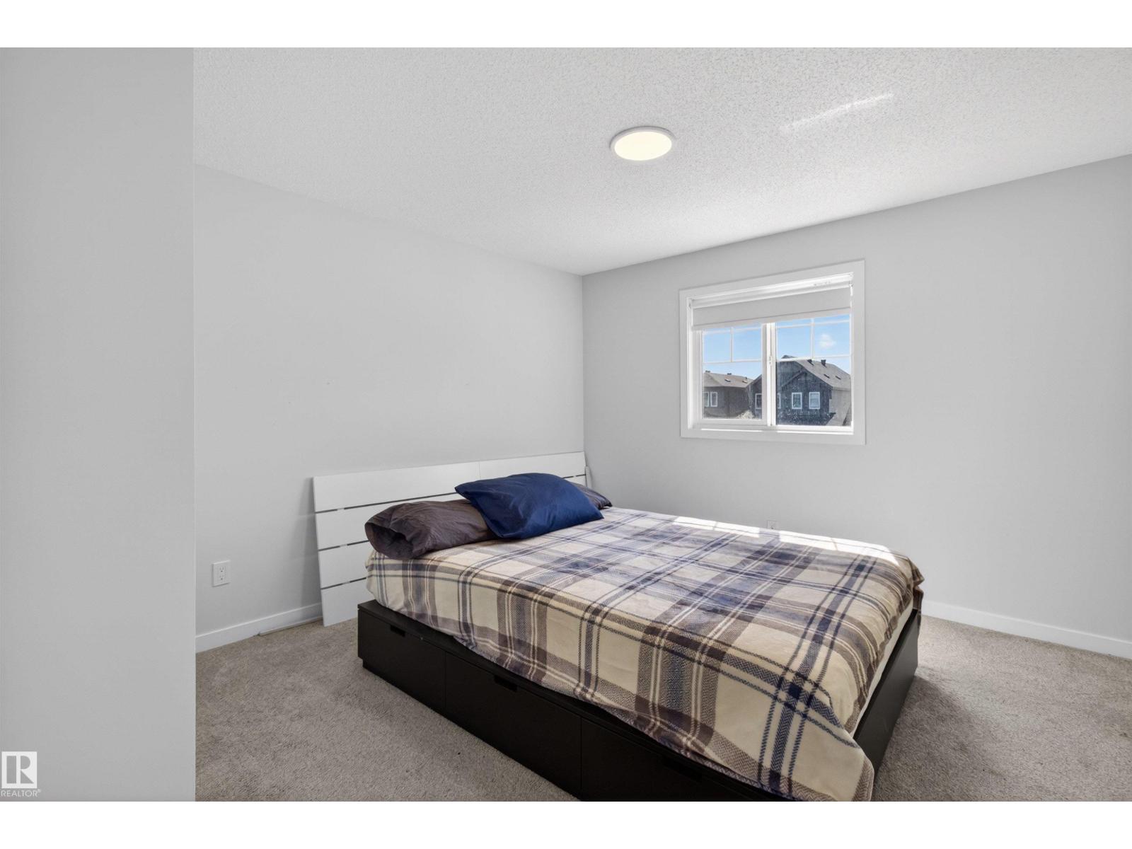 2422 TRUMPETER WY NW, Edmonton